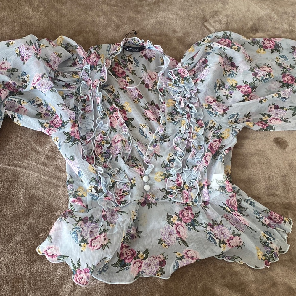 Floral peplum chiffon airy blouse with ruffles